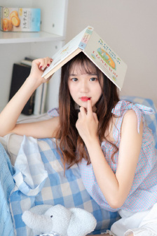 不扣钮的女孩李丽珍